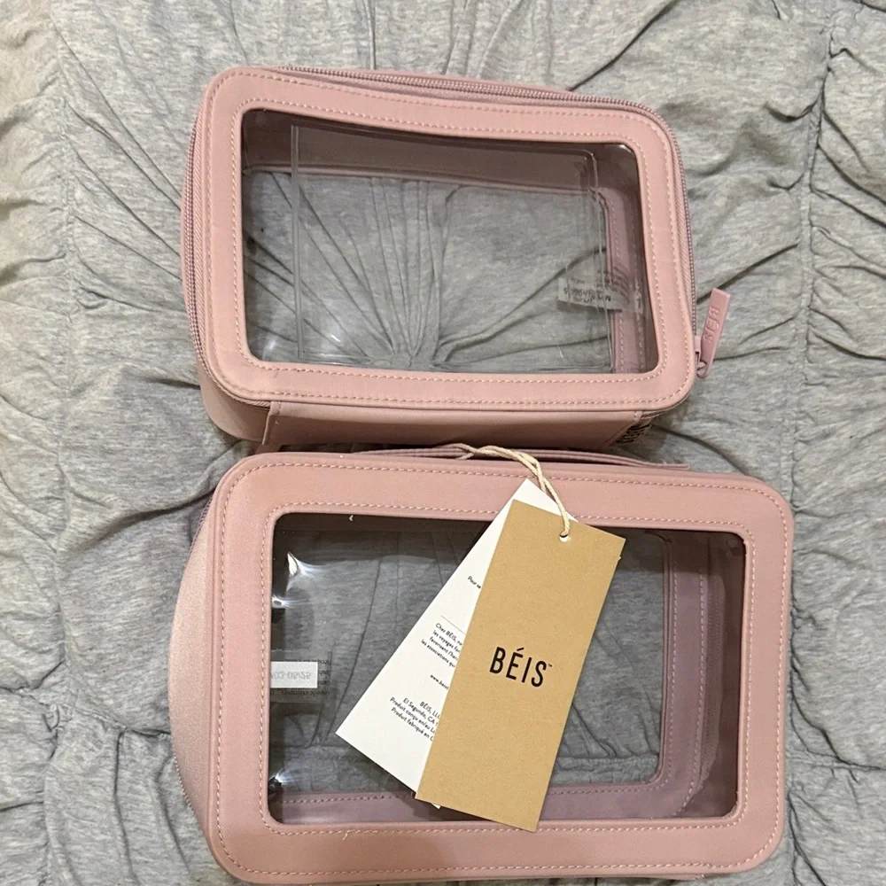 Beis In Flight Cosmetic Set - Picture 2 of 2